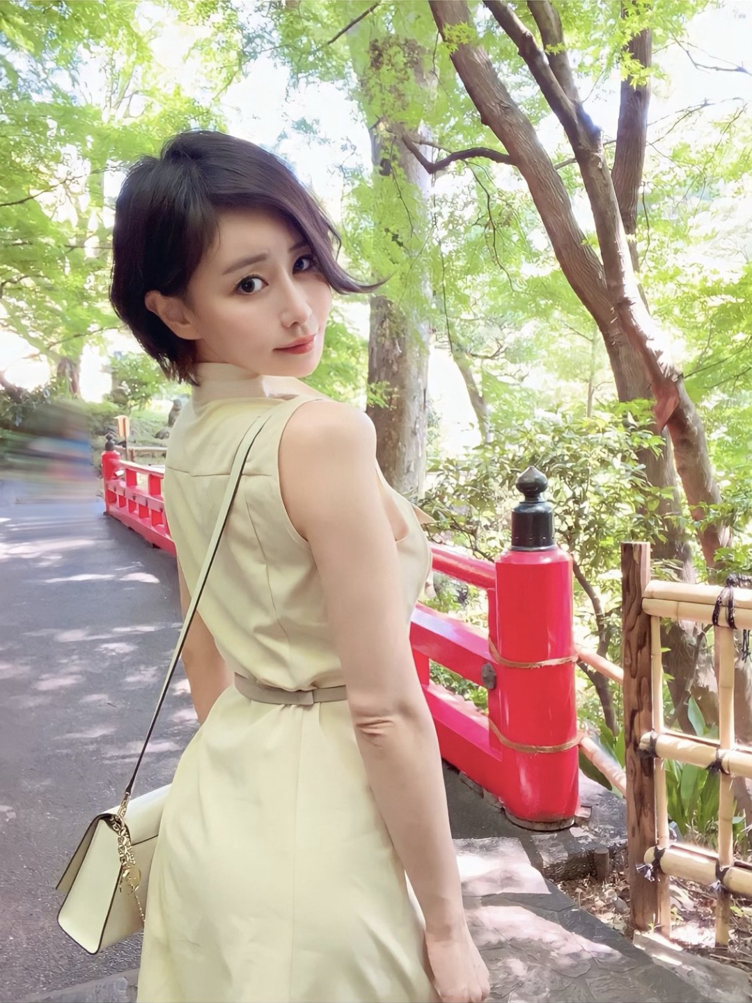 明里ともか(Akari Tomoka)