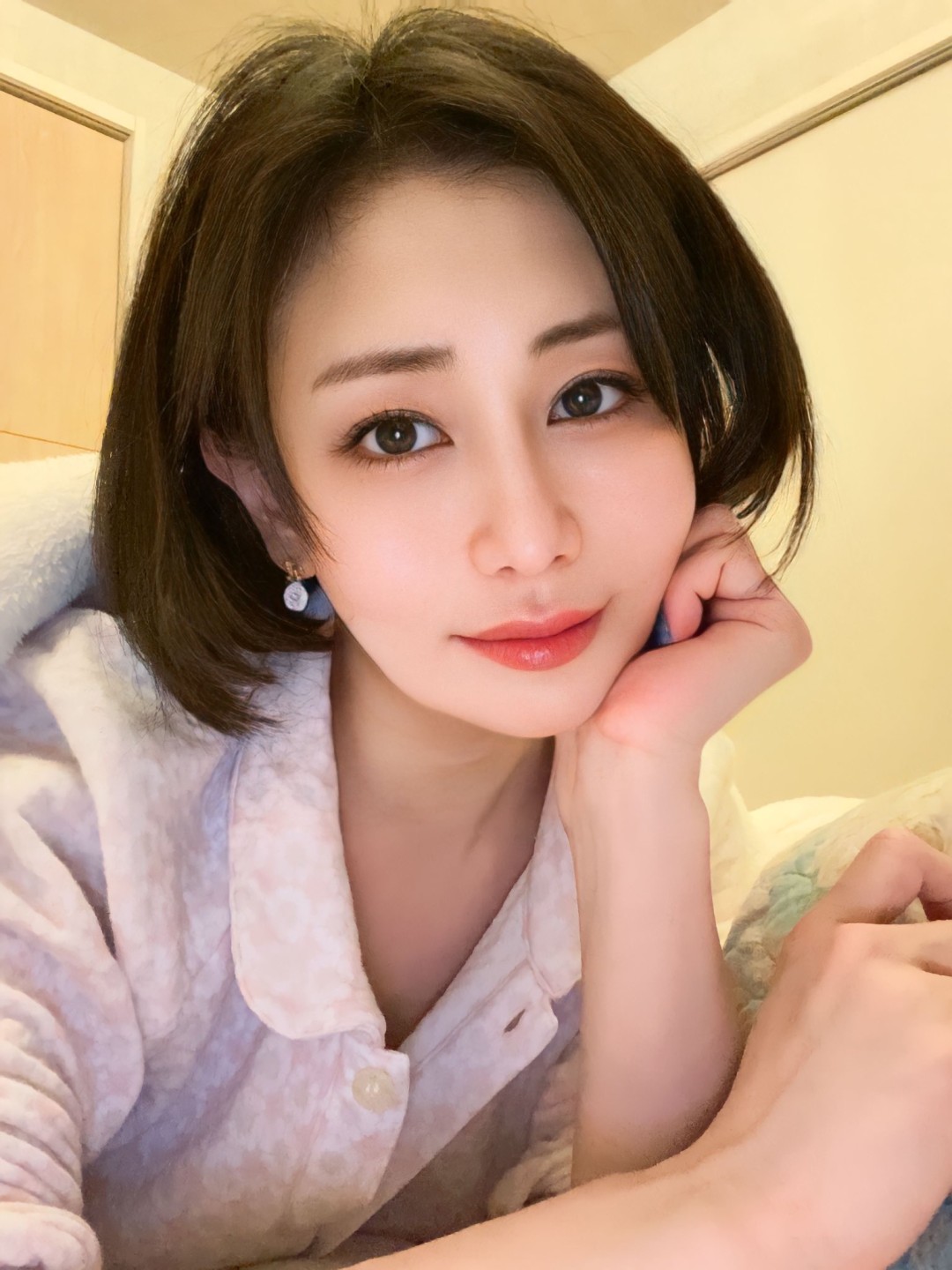 明里ともか(Akari Tomoka)