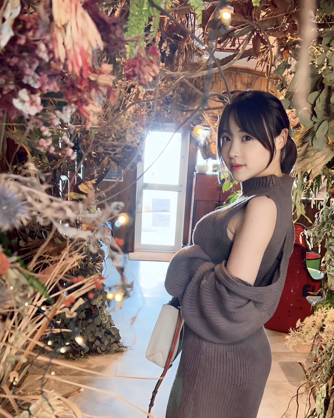 吉冈日和(吉岡ひより,Yoshioka Hiyori)