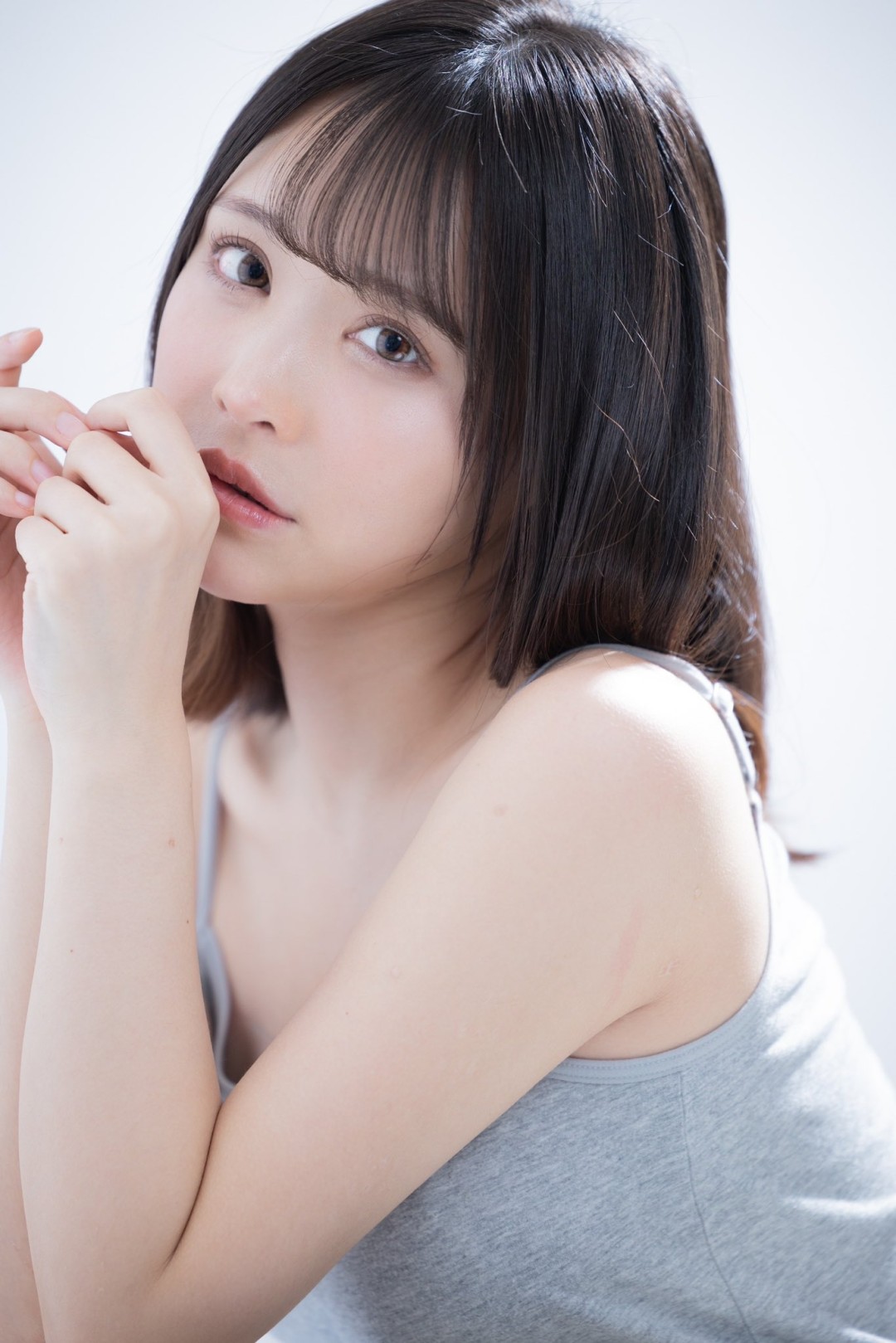 吉冈日和(吉岡ひより,Yoshioka Hiyori)