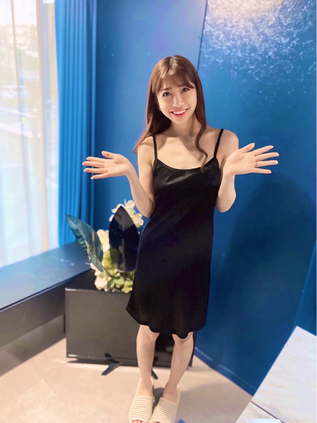 大浦真奈美(Oura Manami)