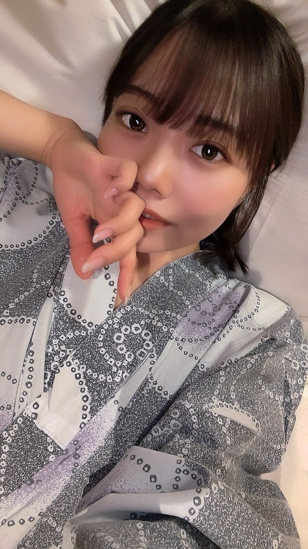 朝海凪咲(Nagisa Asami)