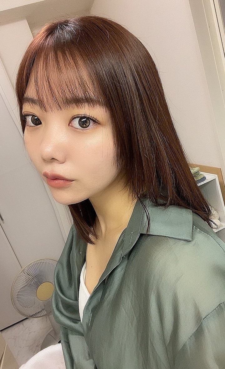 朝海凪咲(Nagisa Asami)