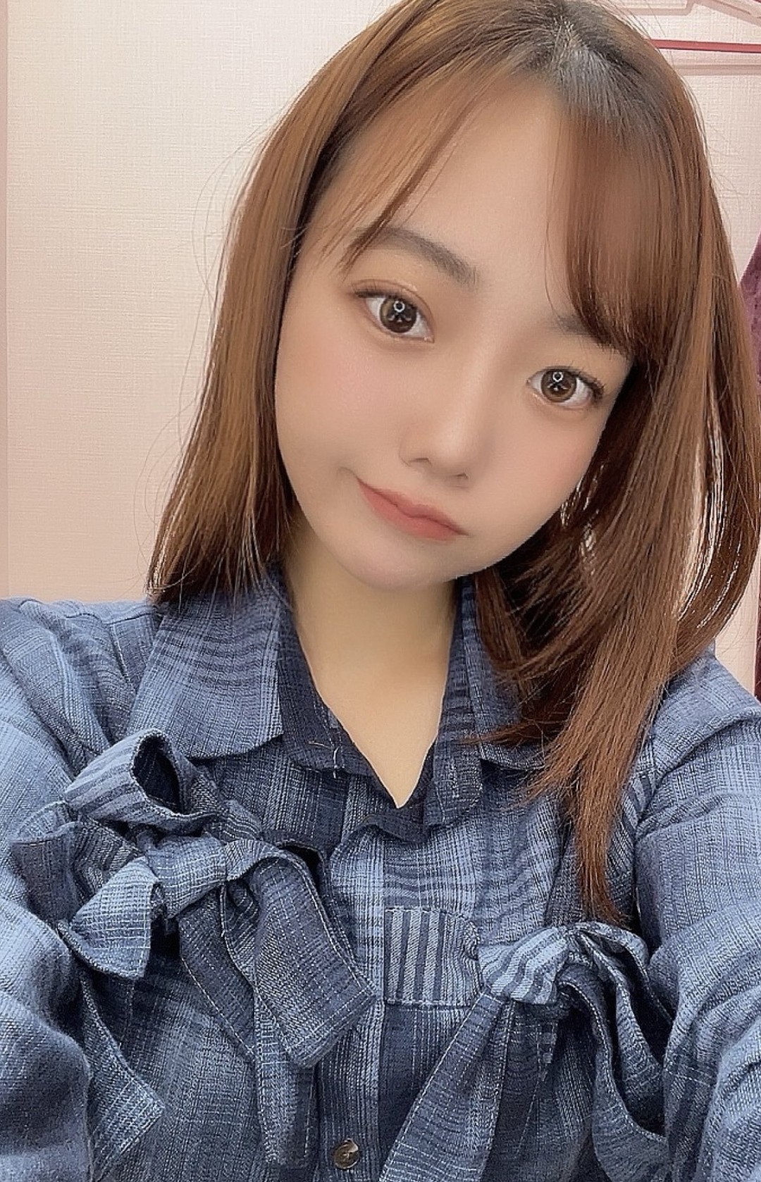 朝海凪咲(Nagisa Asami)