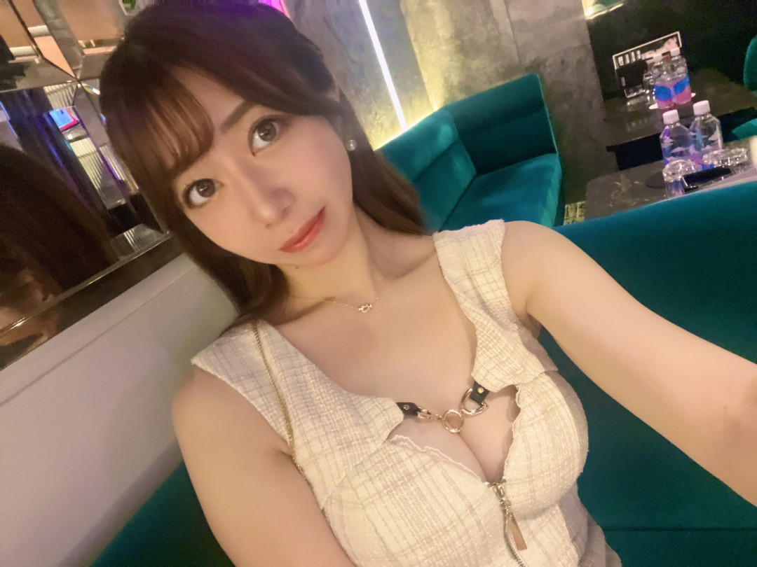 大浦真奈美(Oura Manami)